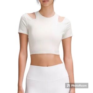 NWT Lululemon Shoulder Cut-Out Yoga T-Shirt in Cream Womens Size 6